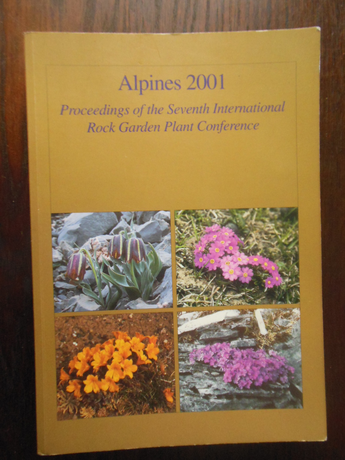 zobrazit detail knihy Alpines 2001